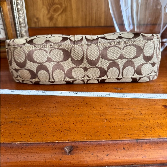 Vintage Coach Signature East West Baguette shoulder bag - Picture 4 of 8